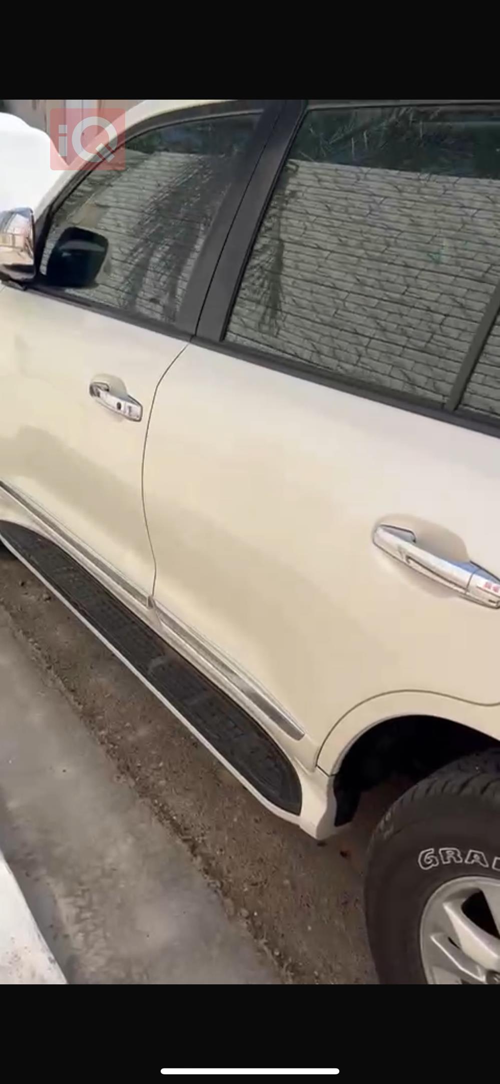 تۆیۆتا لاند کروزەر